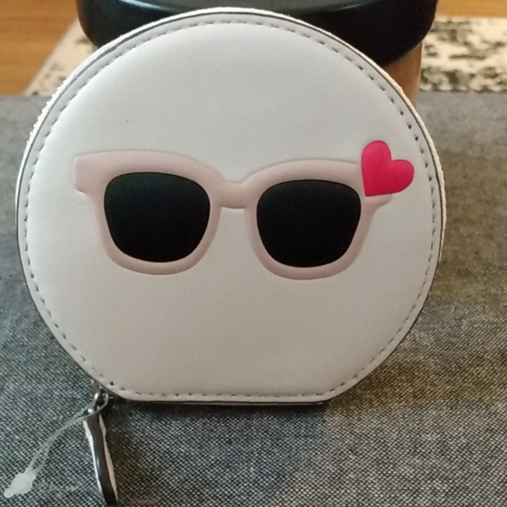 Sunglasses Face Round White Coach Coin Purse, NWOT